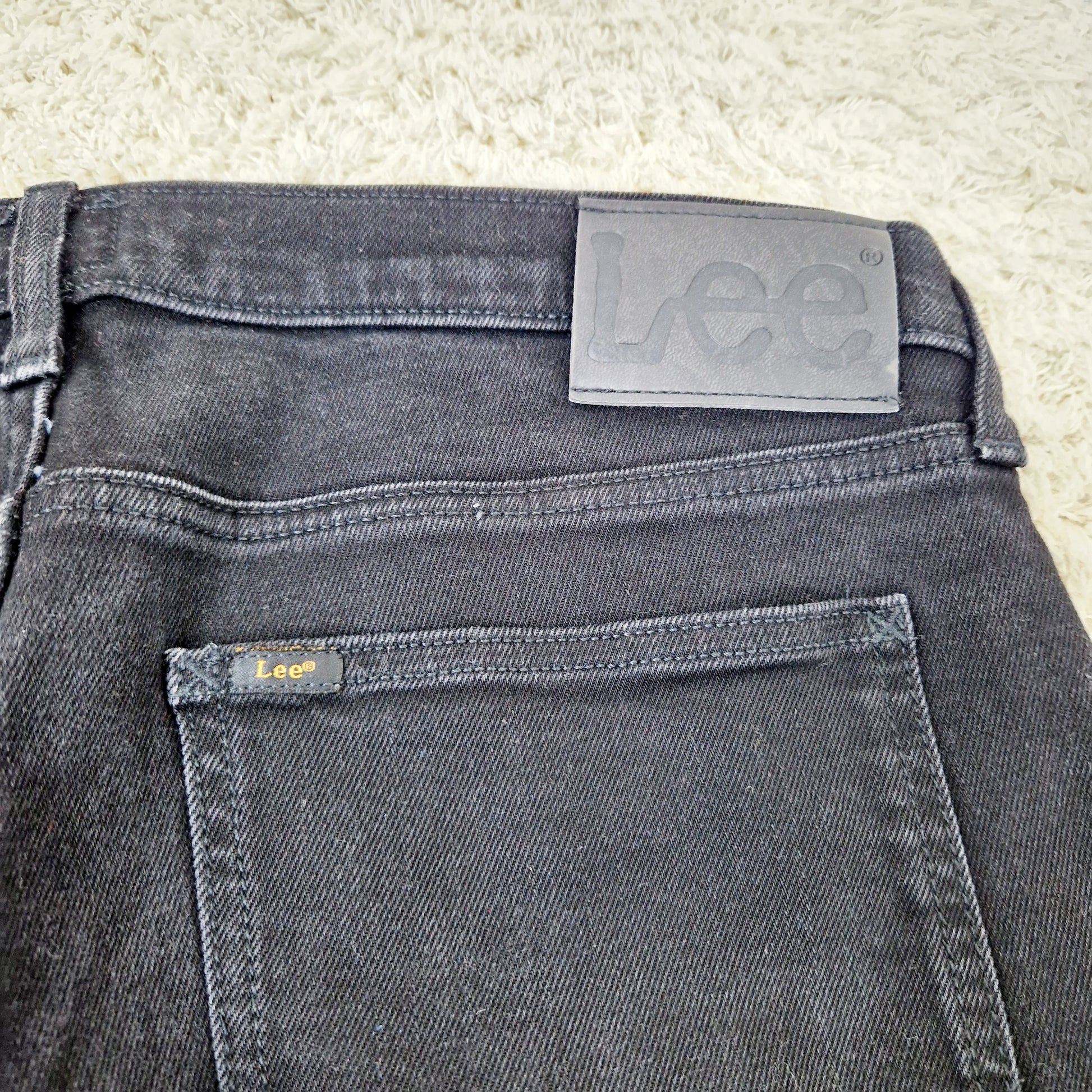 Einzigartige und nachhaltige Vintage Jeans in schwarz von Lee, Luke. Unique and sustainable vintage jeans in black from Lee, Luke. Tag.