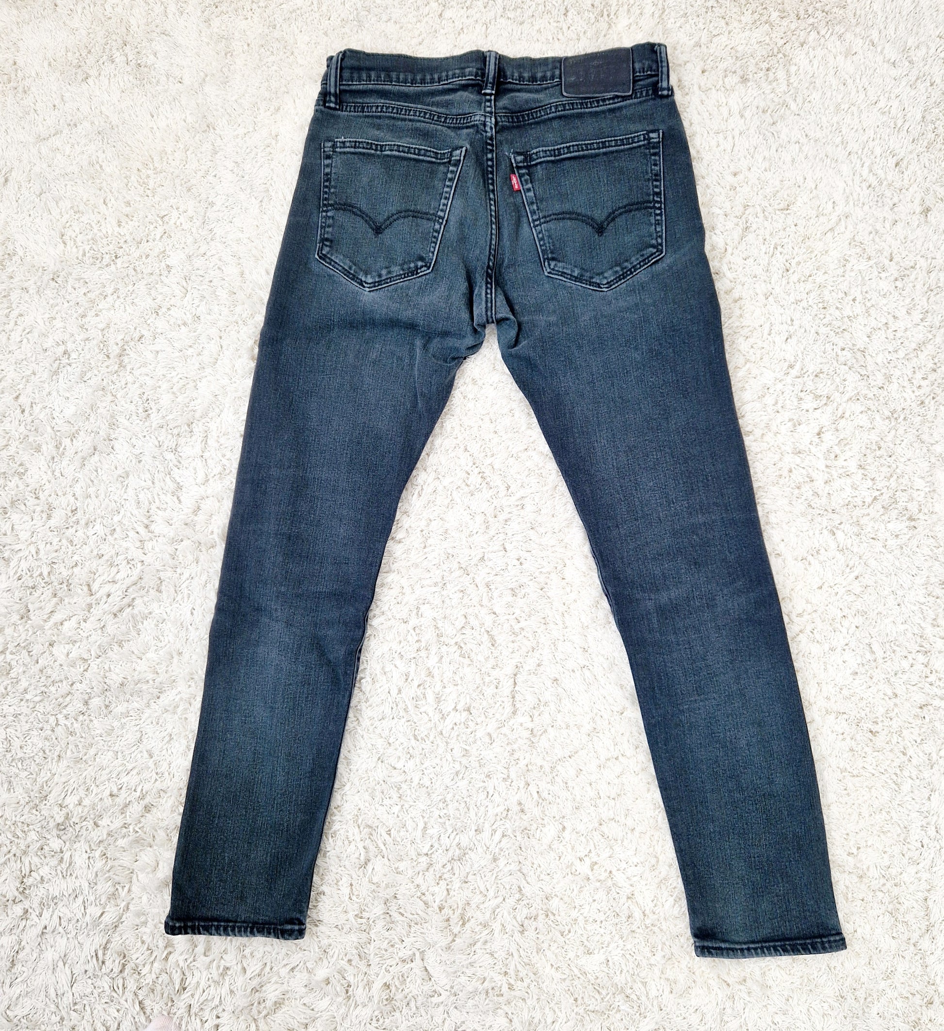 Einzigartige und nachhaltige Vintage Jeans von Levi's, 512. Unique and sustainable vintage jeans from Levi's, 512. Back.