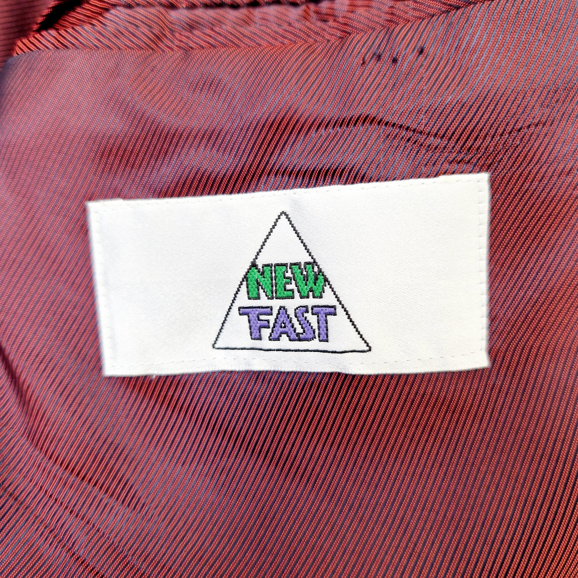Einzigartiger und nachhaltiger Vintage Blazer in rot. Unique and sustainable vintage blazer in red. Tag. 