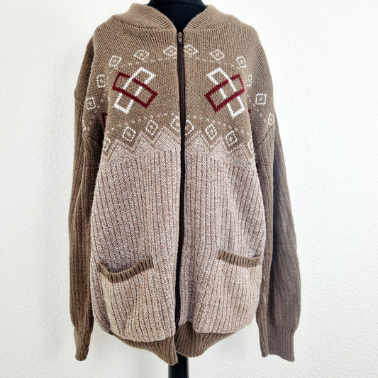 Einzigartiger und nachhaltiger Vintage Cardigan in braun. Unique and sustainable vintage cardigan in brown. Front.