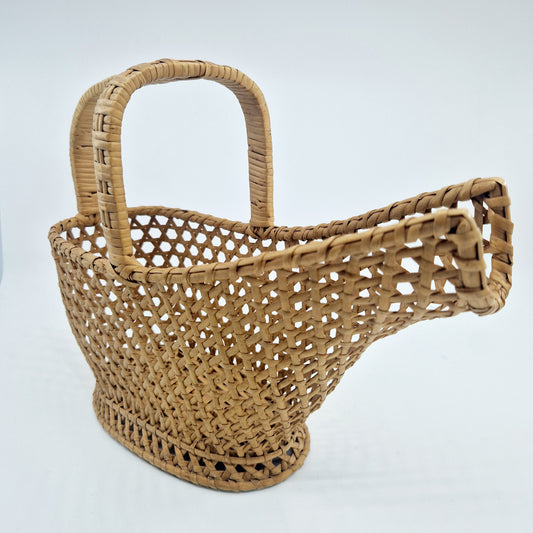Einzigartiger und nachhaltiger Vintage Weinflaschenhalter. Unique and sustainable vintage wine bottle holder. Side 2.