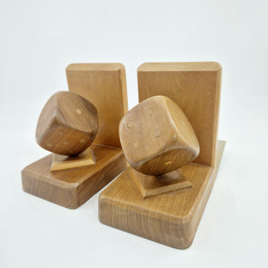 Einzigartige und nachhaltige Vintage Buchstützen, Würfel. Unique and sustainable vintage bookends, dies. Side.