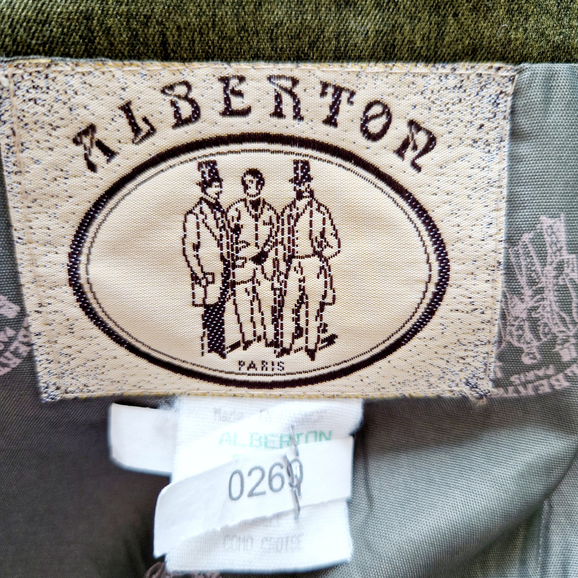 Einzigartiger und nachhaltiger Vintage Blazer (Men) in olivgrün. Unique and sustainable vintage blazer (men) in olive green. Tag.