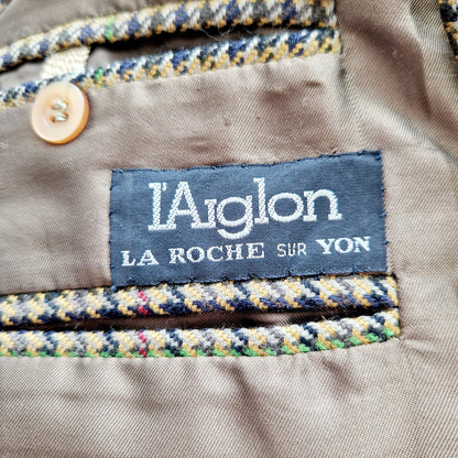 Einzigartiger und nachhaltiger,  karierter Vintage Blazer mit Glencheck-Muster in khaki-beige-dunkelblau. Tag.