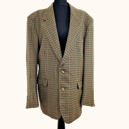 Einzigartiger und nachhaltiger,  karierter Vintage Blazer mit Glencheck-Muster in khaki-beige-dunkelblau. Front.