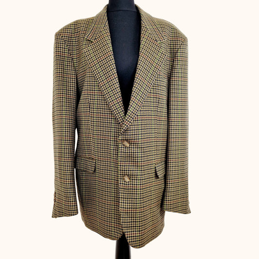 Einzigartiger und nachhaltiger,  karierter Vintage Blazer mit Glencheck-Muster in khaki-beige-dunkelblau. Front.