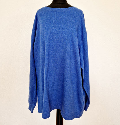 Einzigartiges und nachhaltiges Vintage Shirt in mittelblau von Carhartt. Unique and sustainable vintage shirt in medium blue from Carhartt. Front. 