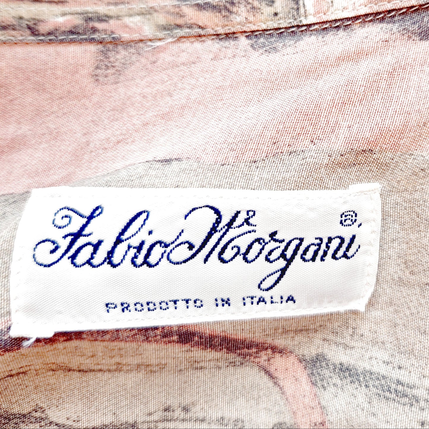 Einzigartiges und nachhaltiges Vintage Hemd in rosa-grau. Unique and sustainable vintage shirt in pink-grey. Tag.