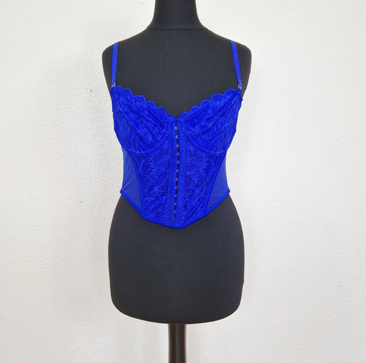 Einzigartiges und nachhaltiges Vintage Corset in blau. Unique and sustainable vintage corset in blue. Front. 