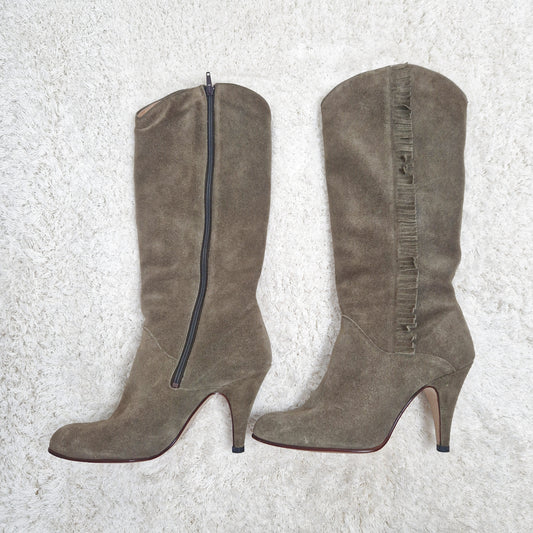 Einzigartige und nachhaltige Vintage Stiefel in khaki und Leder. Unique and sustainable vintage boots in khaki an leather. Side.
