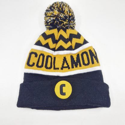 Einzigartige und nachhaltige Vintage Mütze/Beanie in schwarz-gelb-weiss, Coolamon. Unique and sustainable vintage beanie in black-yellow-white, Coolamon. Front.