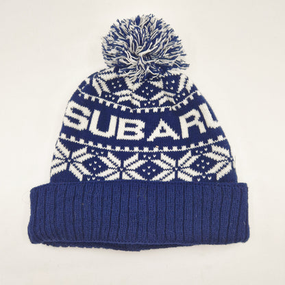 Einzigartige und nachhaltige Vintage Mütze/Beanie in dunkelblau-weiss, Subaru. Unique and sustainable vintage beanie in dark-blue-white, Subaru. Front.