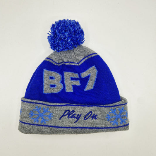 Einzigartige und nachhaltige Vintage Mütze/Beanie in blau-grau, BF7. Unique and sustainable vintage beanie in blue-grey, BF7. Front.