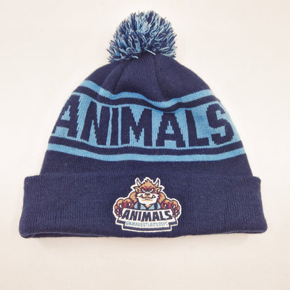 Einzigartige und nachhaltige Vintage Mütze/Beanie in dunkelblau-hellblau, Animals. Unique and sustainable vintage beanie in dark blue-light blue, Animals. Front.