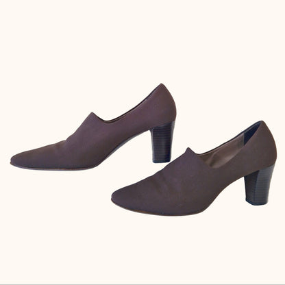 Einzigartigeund nachhaltige Vintage Schuhe in braun. Unique and sustainable vintage shoes in brown. Side 2.