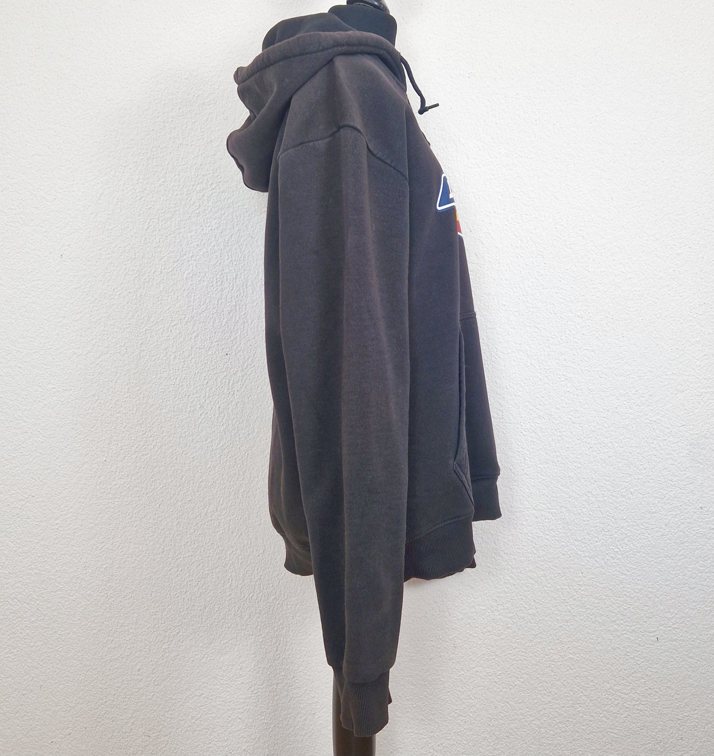 Einzigartiger und nachhaltiger Vintage Hoodie, Dickies. Unique and sustainable vintage hoodie, Dickies. Side.