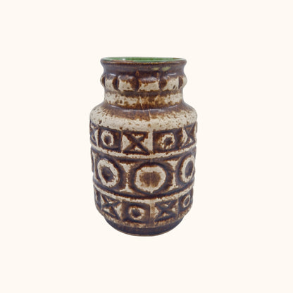 Einzigartige und nachhaltige Vintage Vase in braun-beige von Bay. Unique and sustainable vintage vase in brown-beige from Bay. Front.