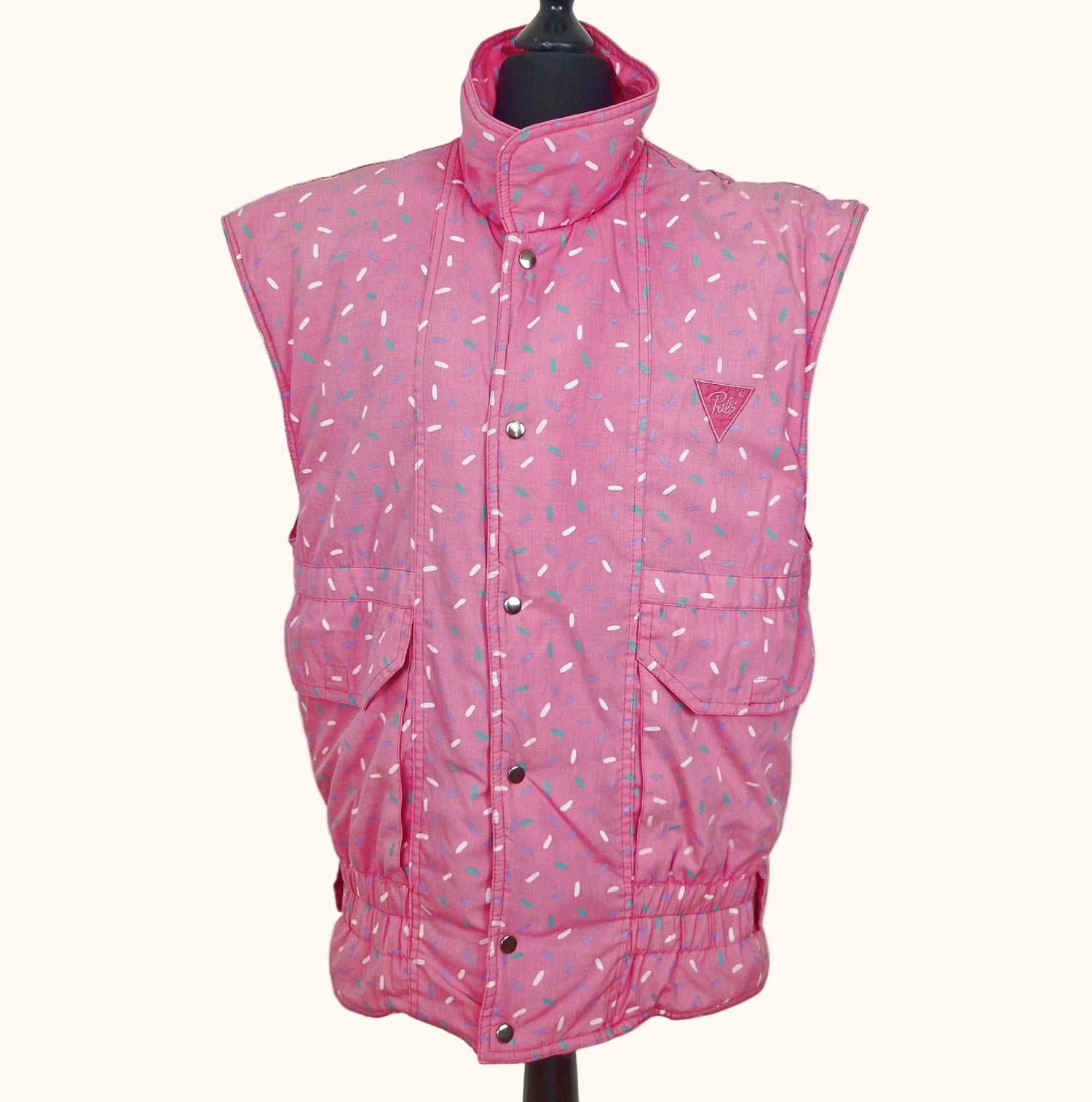 Einzigartige und nachhaltige Vintage Weste in pink-weiss-mint, Konfetti. Front.