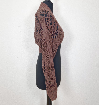 Einzigartiger und nachhaltiger Vintage Cardigan in braun, Netzoptik.  Side.