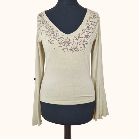 Einzigartiges und nachhaltiges Vintage Top in beige-braun, mit Blumen. Front.