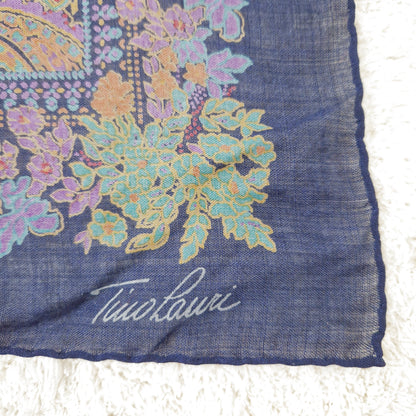 Einzigartiges und nachhaltiges Vintage Tuch in dunkelblau-ocker-petrol mit Paisley. Tag.