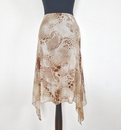 Einzigartiger und nachhaltiger, asymmetrischer Vintage Rock in beige-braun. Back.