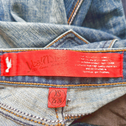 Einzigartige und nachhaltige Vintage Jeans in blau und low rise. Tag.