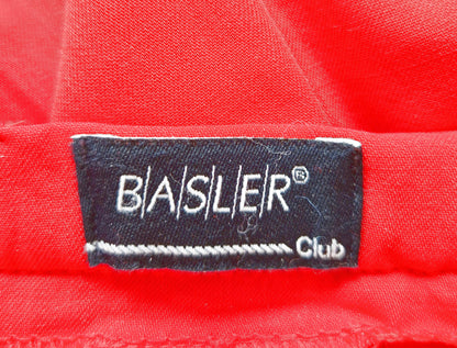 Einzigartige und nachhaltige rote Vintage Hose. Tag.