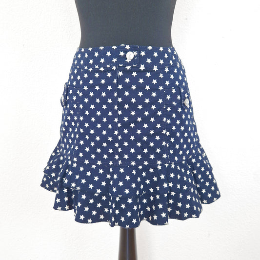 Einzigartiger und nachhaltiger Vintage Minirock in blau-weiss mit Sternen. Front.