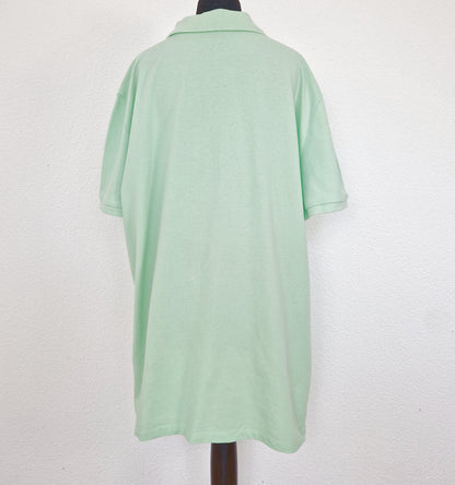 Einzigartiges und nachhaltiges Vintage Poloshirt in pastellgrün von Chiemsee. Back.