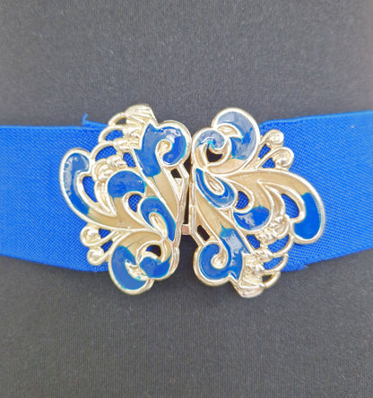 Einzigartiger und nachhaltiger Vintage Gürtel in blau-gold. Close-up.