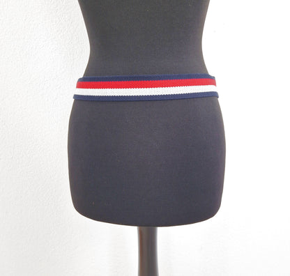 Einzigartiger und nachhaltiger Vintage Gürtel, Ring belt, in blau-rot-weiss. Back.