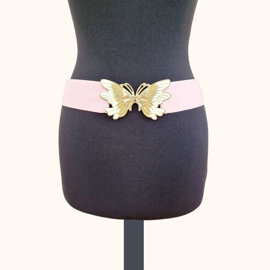Einzigartiger und nachhaltiger Vintage Gürtel in rosa-gold mit Schmetterling. Unique and sustainable vintage belt in pink-gold with a butterfly. Front.