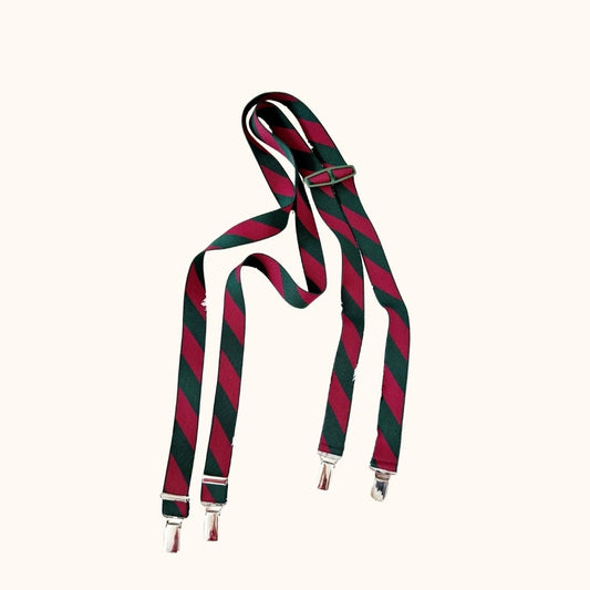 Einzigartige und nachhaltige Vintage Hosenträger in grün-bordeaux. Unique and sustainable vintage suspenders. Front.