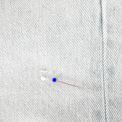 Einzigartige und nachhaltige Vintage Jeans in hellblau von Levi's, 501. Imperfection.